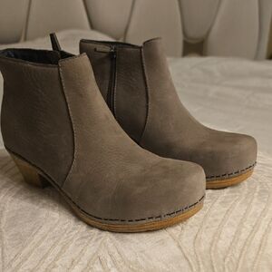 Dansko Taupe Ankle Booties